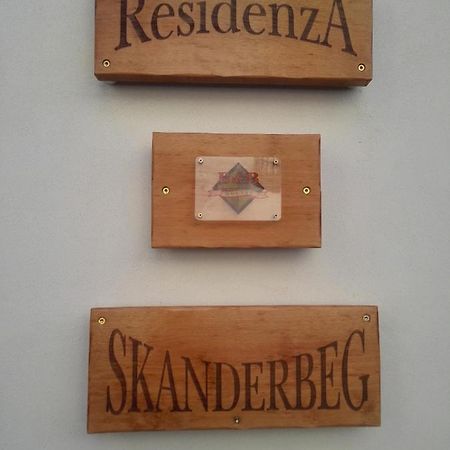 Residenza Skanderbeg 蒙特齐尔佛奈 外观 照片